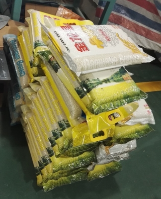 पूरी तरह से स्वचालित गेहूं बैग अनाज पैकिंग मशीन AC380V 2.5KG CCPIT