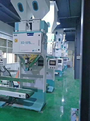 ऑटो लिफ्टिंग 5 किग्रा मोडबस राइस पाउच पैकिंग मशीन 600 बैग / एच