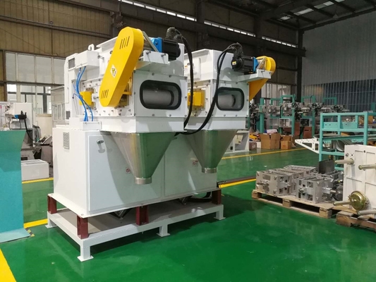 सर्वो मोटर 70 किग्रा स्वचालित बैग पशु चारा पैकिंग मशीन 0.7MPa 12kW